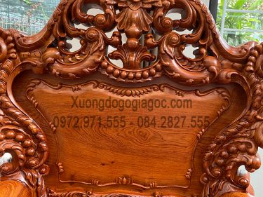 Vách ghế dày 5cm đục 2 mặt như nhau