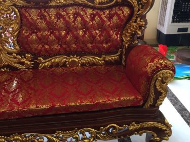 Vách tựa lưng bọc đệm theo yêu cầu