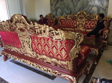 Mặt sau ghế dài