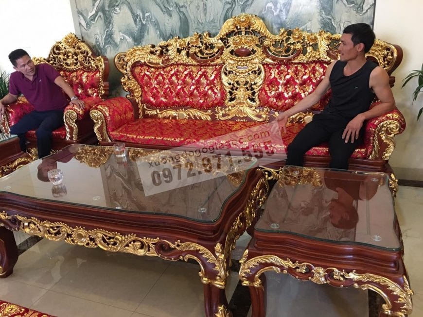 Bàn to và đôn đầu bàn