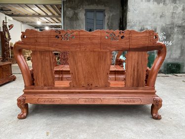 Mặt sau ghế dài, Vách tựa lưng liền khối không chấp ghép