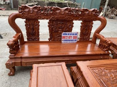 Ghế dài vách đục trạm voi tài lộc