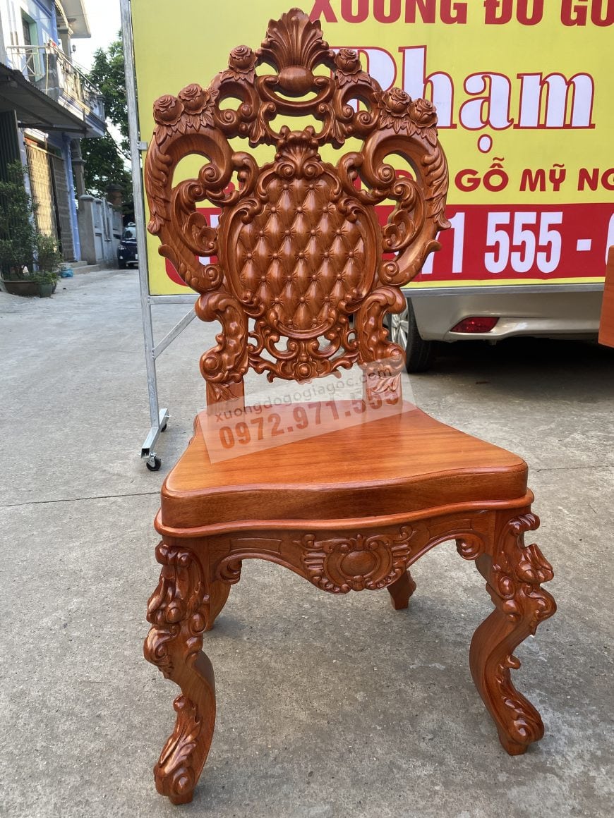 Ghế đơn hoàng gia mặt trước đục hoa hồng thủ công
