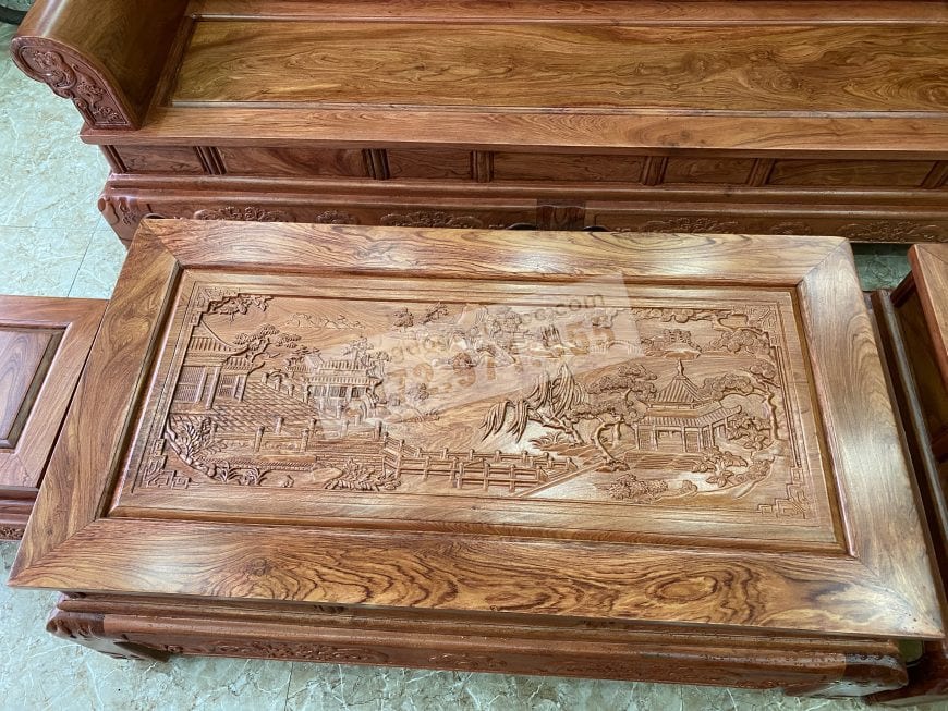 Mặt bàn đục tranh Thuận buồm xuôi gió