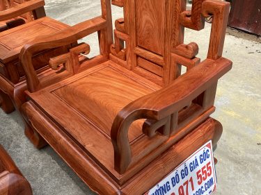 Mặt bên ghế đơn bàn ghế sơn thủy