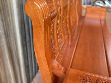 Cột ghế dài liền khối