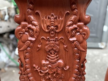 Vách tựa lưng ghế đơn đục cảnh voi Gánh tiền