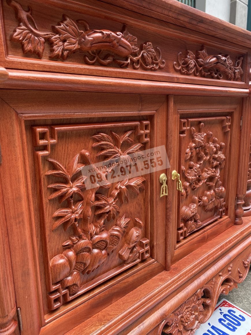 Cánh kệ đục tích tứ quý