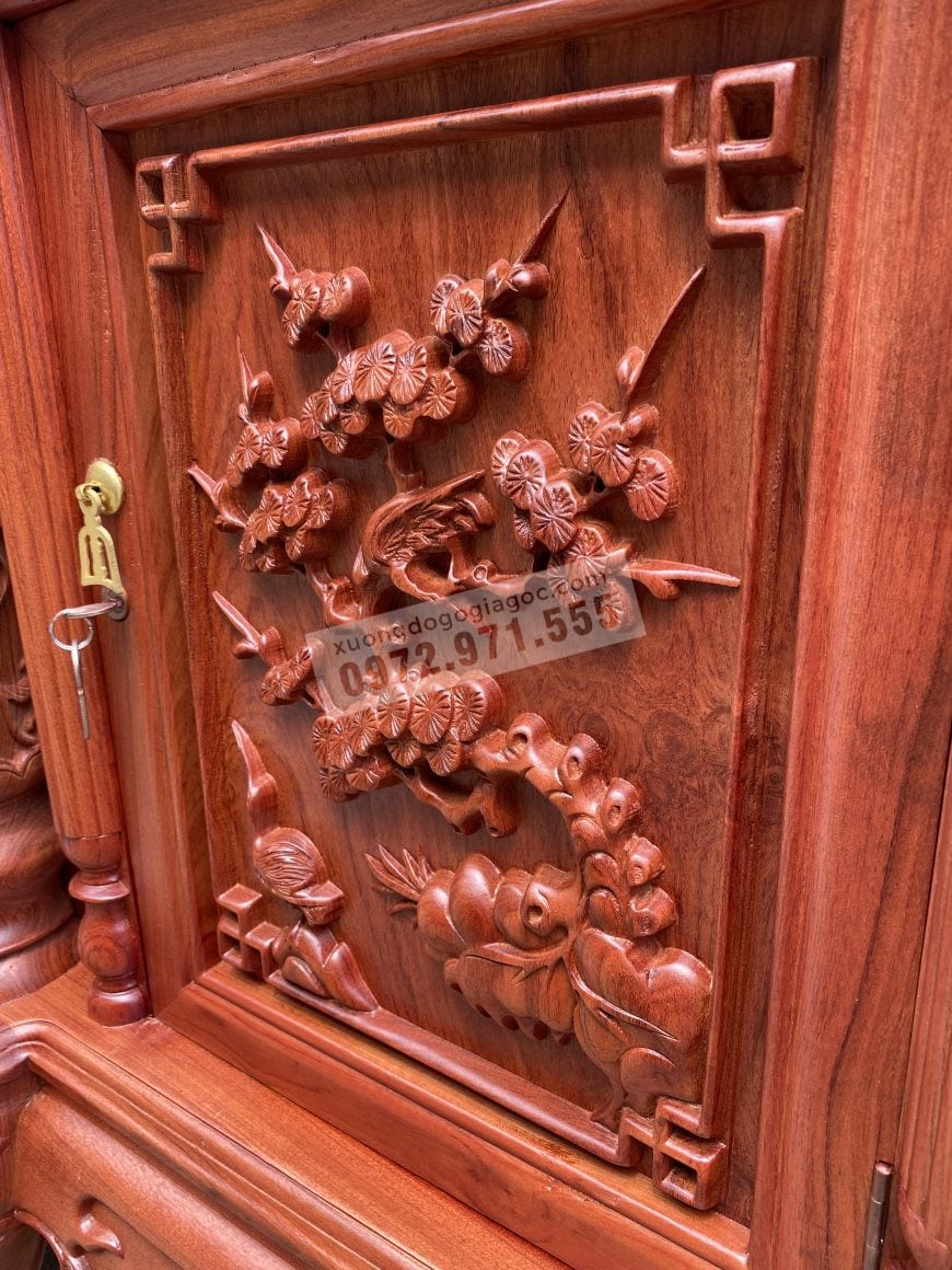 Đường nét đục tinh xảo sắc nét