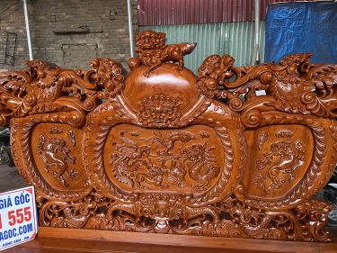 Chương ghế dài đục thủ công