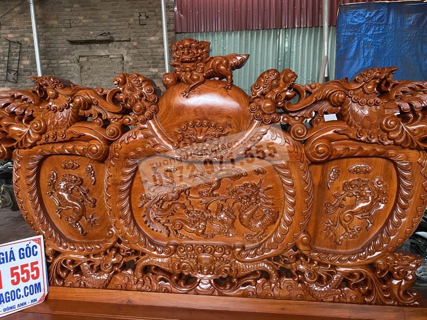 Chương ghế dài đục thủ công