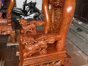 Mặt bên ghế đơn