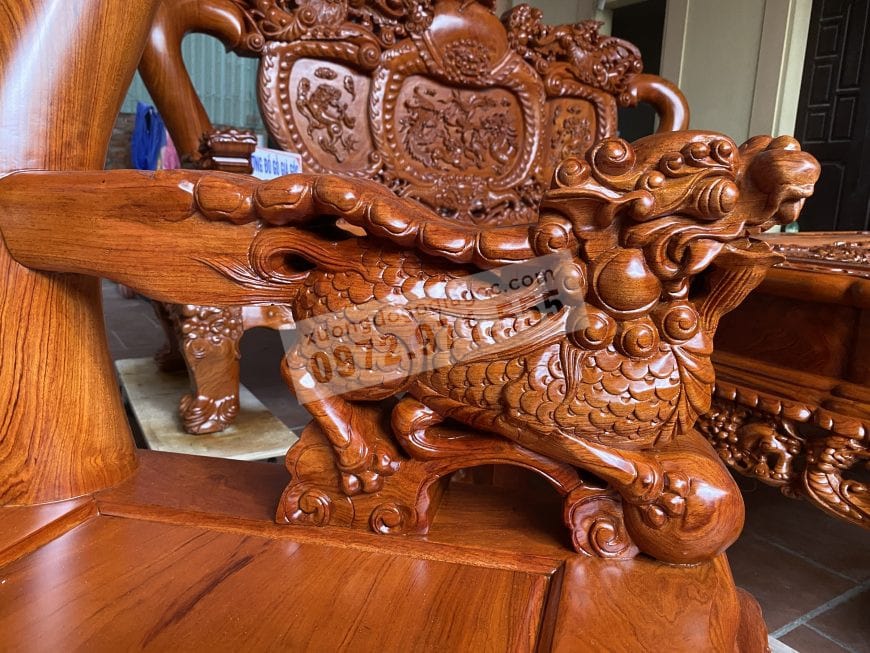 Tay ghế nguyên khối