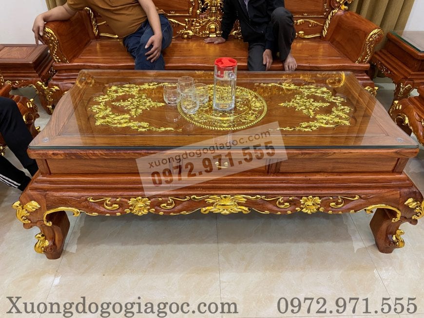 Bàn lớn