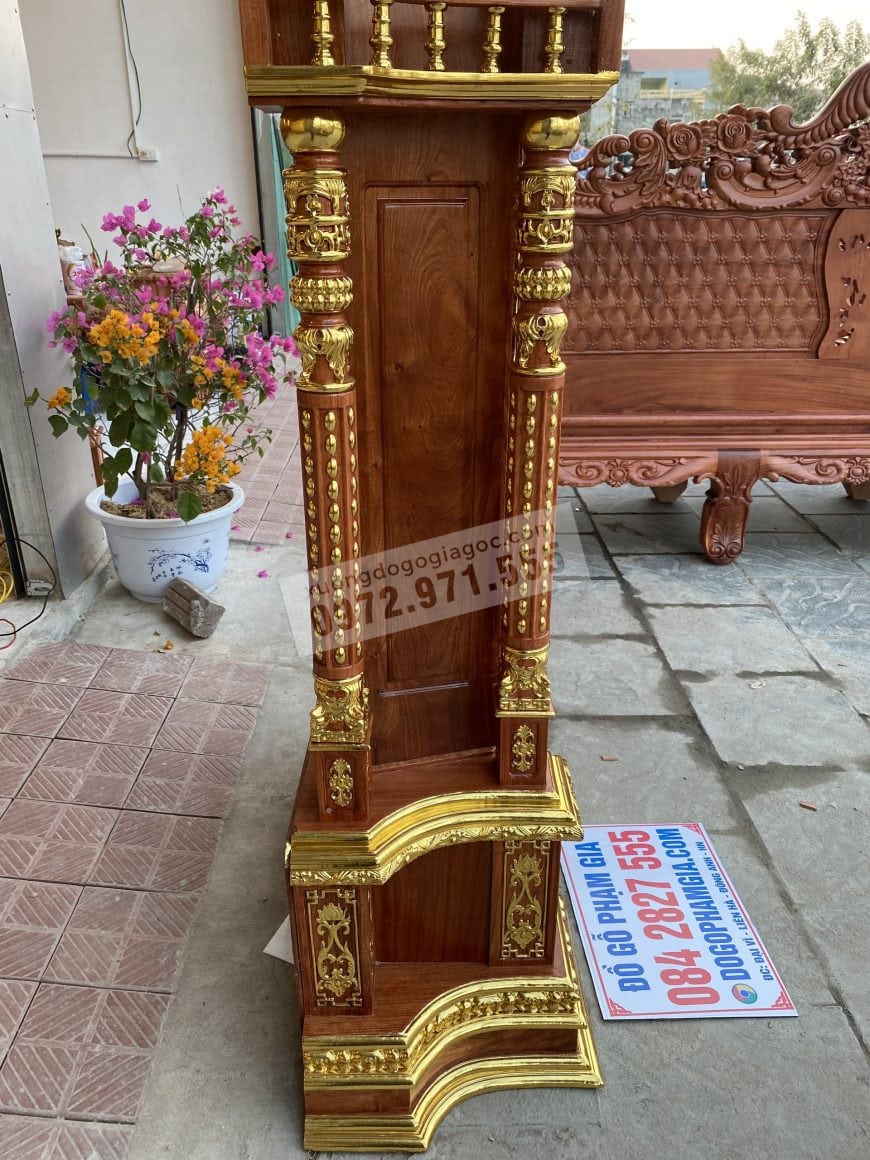 Mặt bên đồng hồ