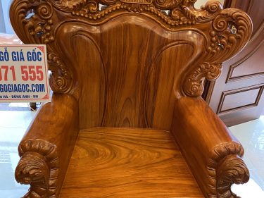 Ghế Hoàng gia V10