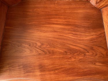 Bàn ghế hoàng gia V4