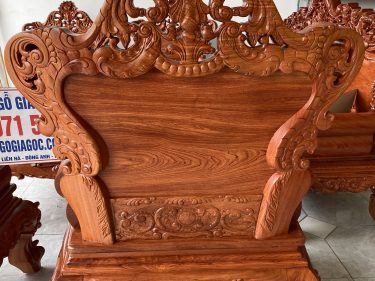 Bàn ghế hoàng gia V4