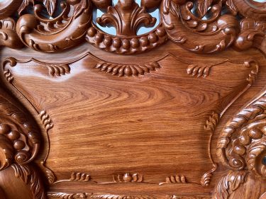 Bàn ghế hoàng gia V4