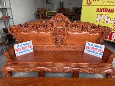 Bàn ghế hoàng gia V4