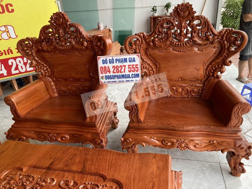Bàn ghế hoàng gia V4