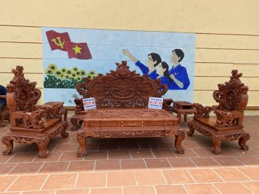 Bàn ghế Rồng đỉnh Gỗ Hương