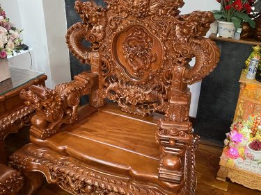 Bàn ghế rồng đỉnh gỗ hương