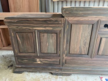 Kệ tivi gỗ mun hoa