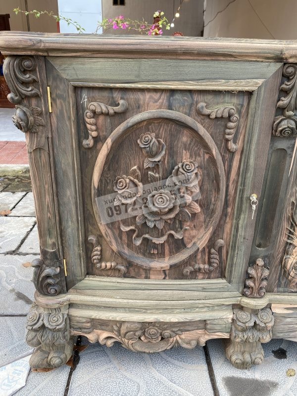 Kệ tivi gỗ mun hoa