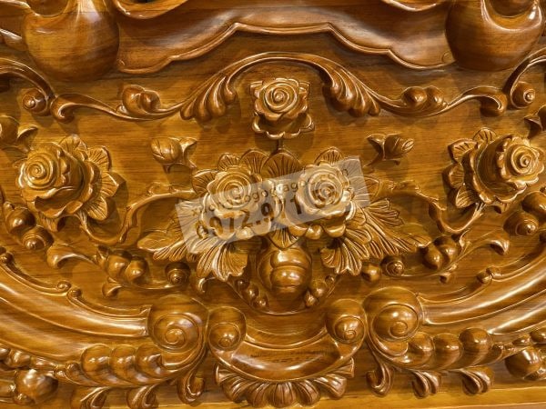 Giường ngủ hoàng gia hoa hồng