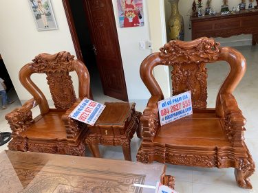 Bàn ghế minh voi chiến quốc cột 14 chân 14 gỗ hương đá đục thủ công