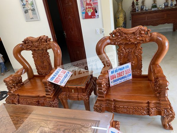 Bàn ghế minh voi chiến quốc cột 14 chân 14 gỗ hương đá đục thủ công