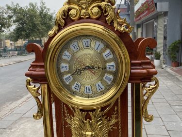 Đồng hồ cây gỗ hương dát vàng