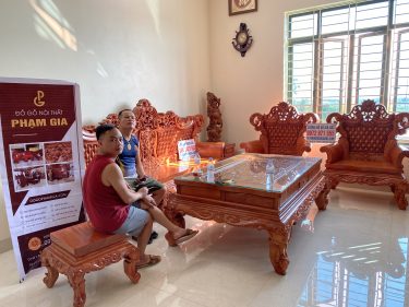 Bàn ghế hoàng gia V5