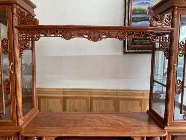 Kệ tivi kết hợp tủ rượu trang trí