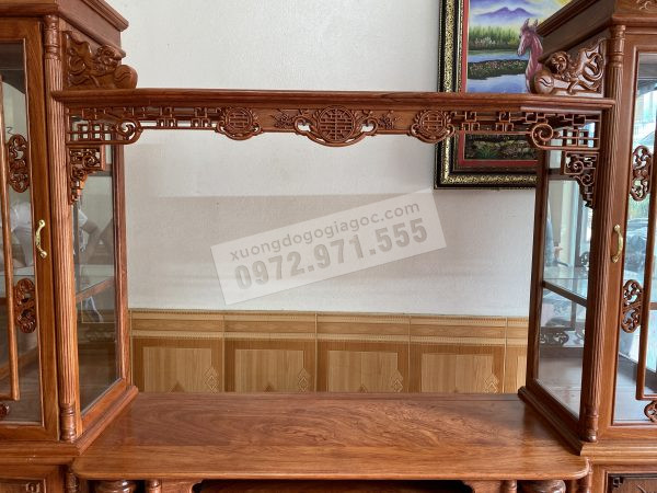 Kệ tivi kết hợp tủ rượu trang trí