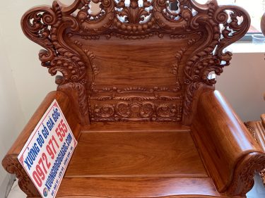 Bàn ghế hoàng gia tân cổ điển