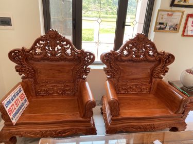 Bàn ghế hoàng gia tân cổ điển