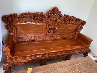 Bàn ghế hoàng gia tân cổ điển