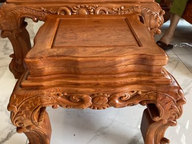 Bàn ghế hoàng gia tân cổ điển