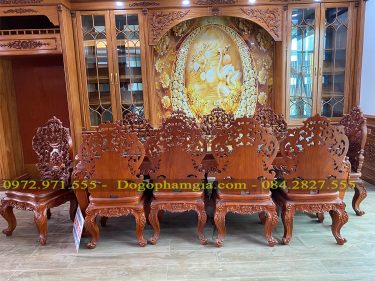 Bàn ăn gỗ hương