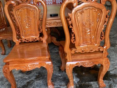 Bàn ăn 8 ghế hình tròn