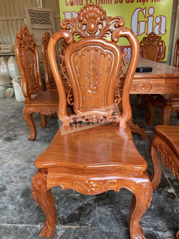 Bàn ăn 8 ghế hình tròn
