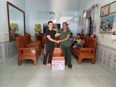 Bàn Ghế Âu Á Cuốn Thư