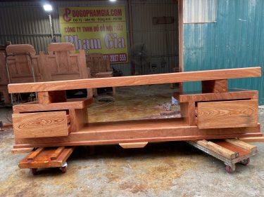 Kệ tivi nguyên khối gỗ hương đá