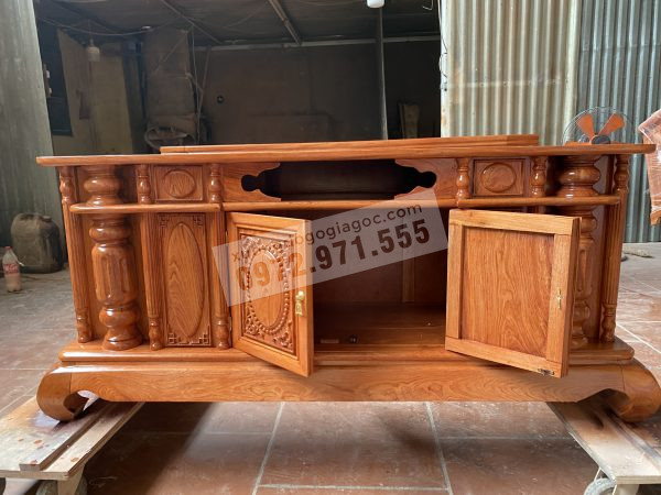 Kệ tivi gỗ hương 1m6